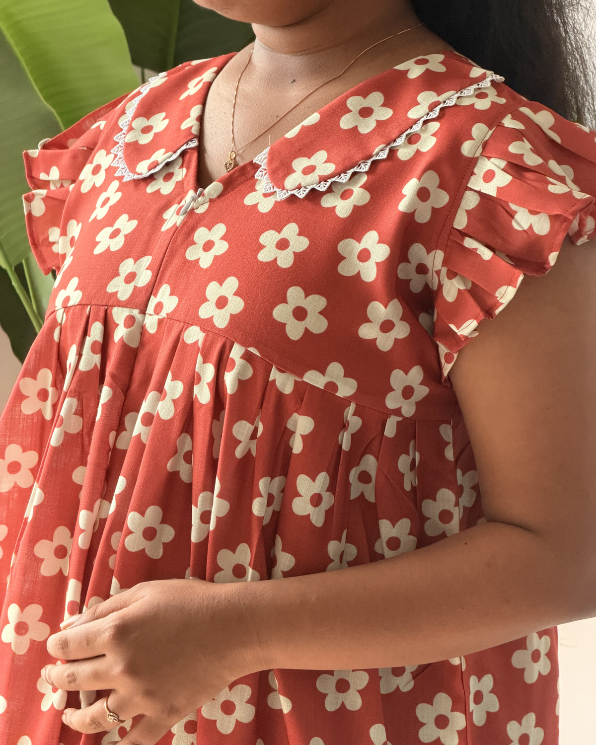 Popstar | She Wardrobe Scallop Lace Peter Pan Collar Flutter Sleeve Premium Cotton Maternity & Nursing Gown – Rust Retro Daisy Print