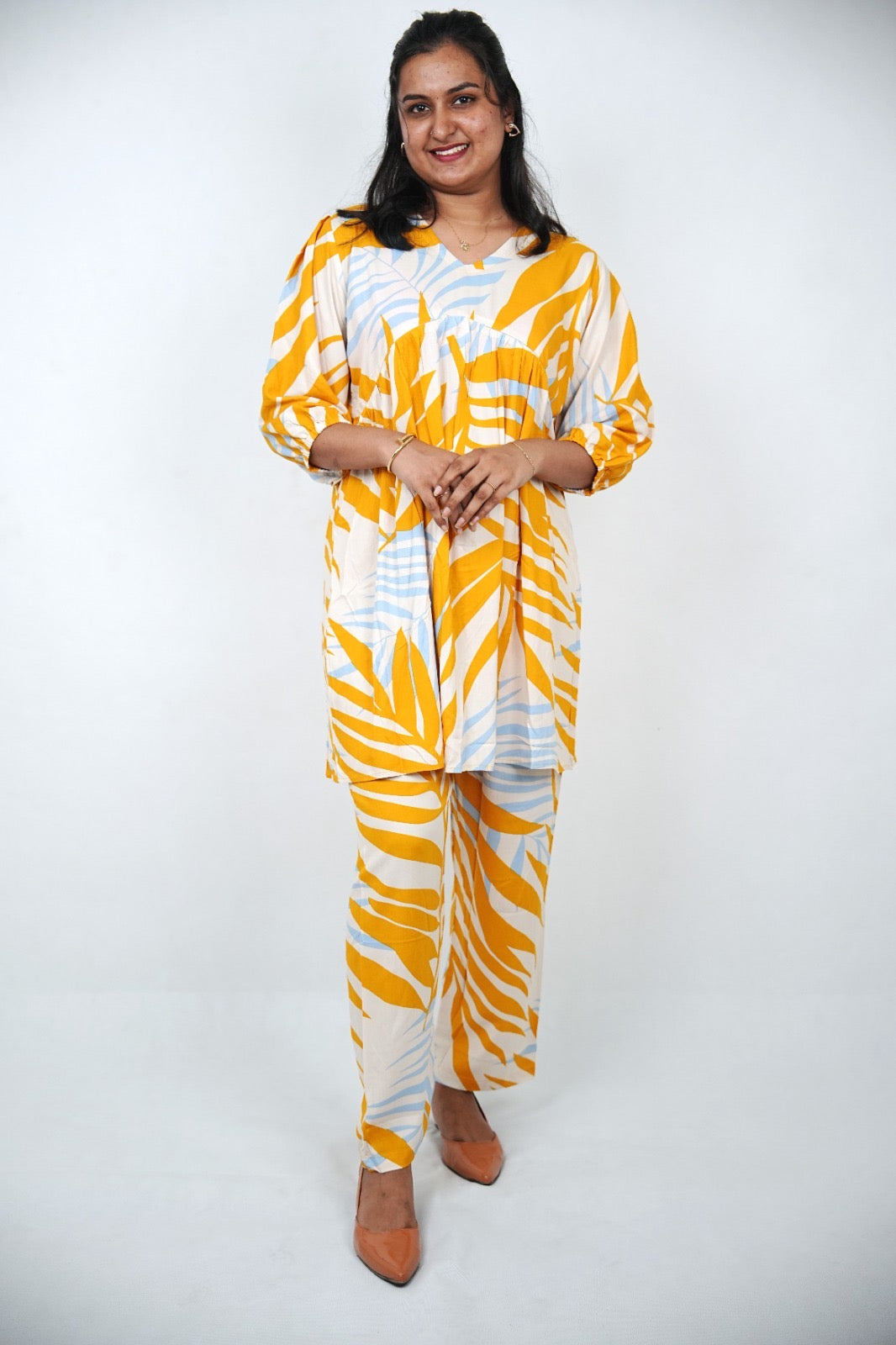 Sunlit Leaf Print Maternity & Feeding Friendly Soft Premium Rayon Cotton Coord Set